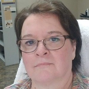 Meet your Posher, Lori